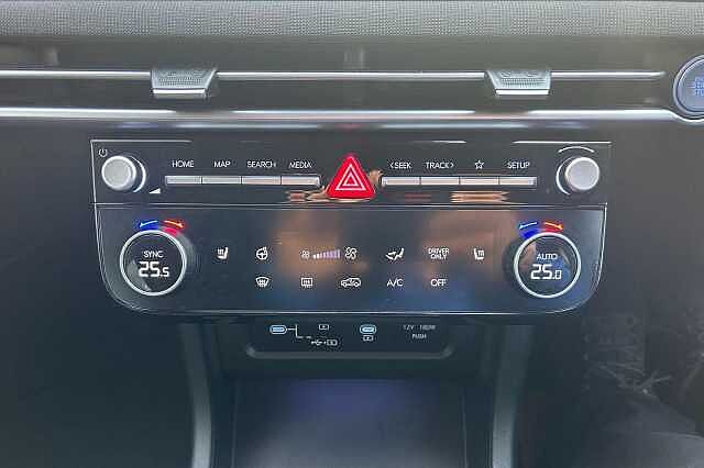 Hyundai TUCSON 1.6 T-GDi 13.8kWh Premium Auto 4WD Euro 6 (s/s) 5dr White