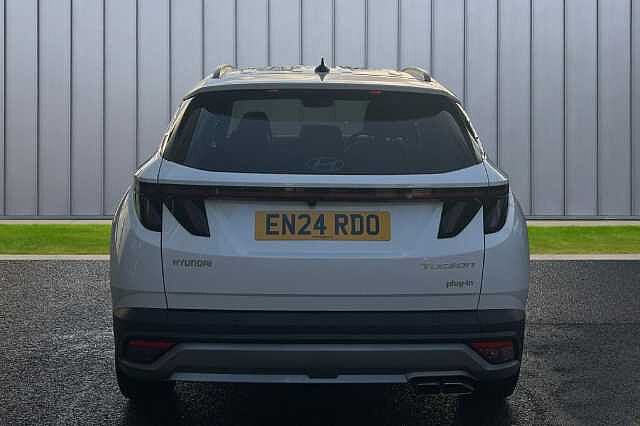 Hyundai TUCSON 1.6 T-GDi 13.8kWh Premium Auto 4WD Euro 6 (s/s) 5dr White