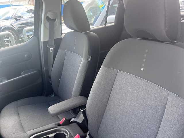 Hyundai INSTER Long Range 49kWh 02 Auto 5dr