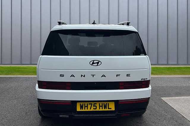 Hyundai Santa Fe 1.6 T-GDi 13.8kWh Calligraphy Auto 4WD Euro 6 (s/s) 5dr (7Seat)