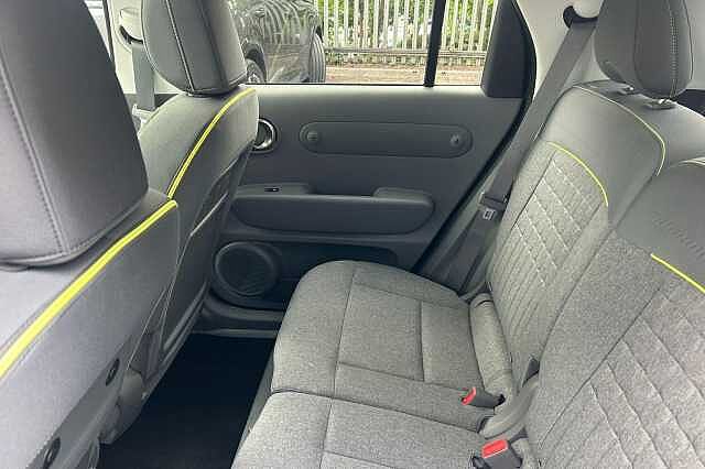 Hyundai INSTER Long Range 49kWh Cross Auto 5dr Natural Ivory