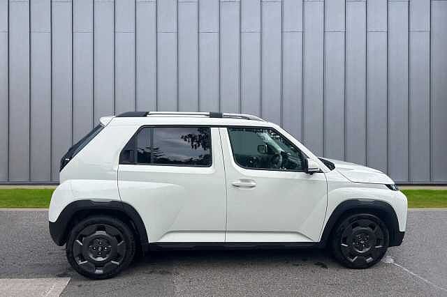 Hyundai INSTER Long Range 49kWh Cross Auto 5dr Natural Ivory