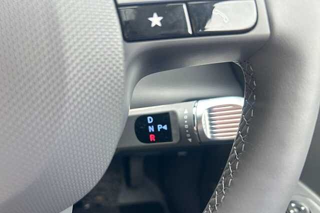 Hyundai INSTER Long Range 49kWh Cross Auto 5dr Natural Ivory