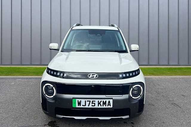 Hyundai INSTER Long Range 49kWh Cross Auto 5dr Natural Ivory