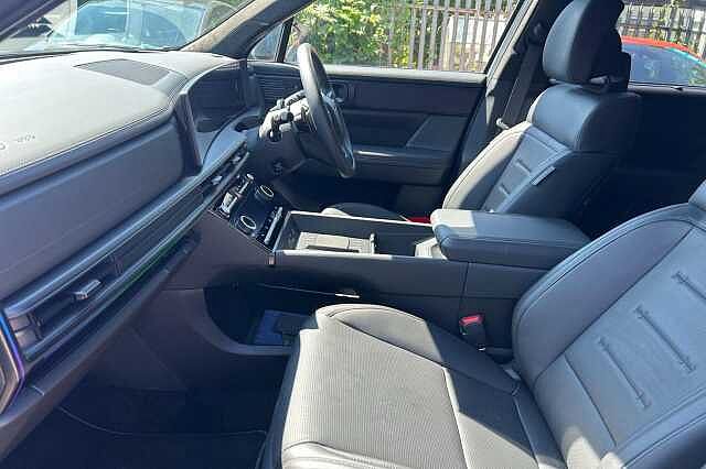 Hyundai Santa Fe 1.6T Calligraphy Auto 4WD Euro 6 (s/s) 5dr (7Seat)