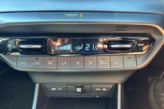 Hyundai I20 1.0 T-GDi MHEV Premium DCT Euro 6 (s/s) 5dr Black