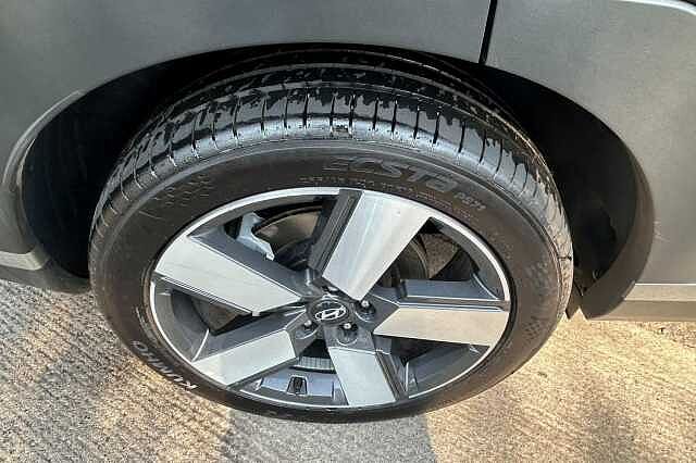 Hyundai SANTA FE 1.6 T-GDi 13.8kWh Premium Auto 4WD Euro 6 (s/s) 5dr (7Seat) Black