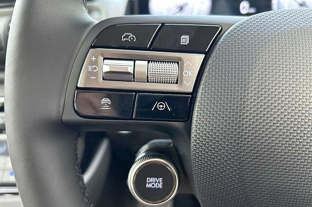 Hyundai INSTER Long Range 49kWh 02 Auto 5dr White
