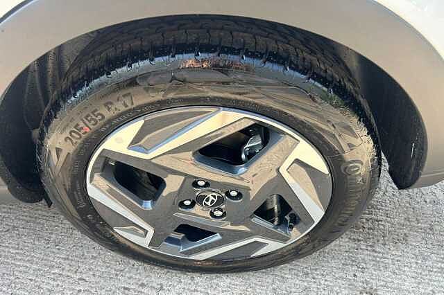 Hyundai BAYON 1.0 T-GDi Tech Line DCT Euro 6 (s/s) 5dr White