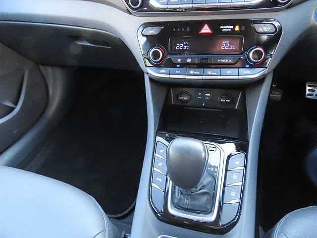 Hyundai Ioniq 1.6 GDi Hybrid Premium SE 5dr DCT
