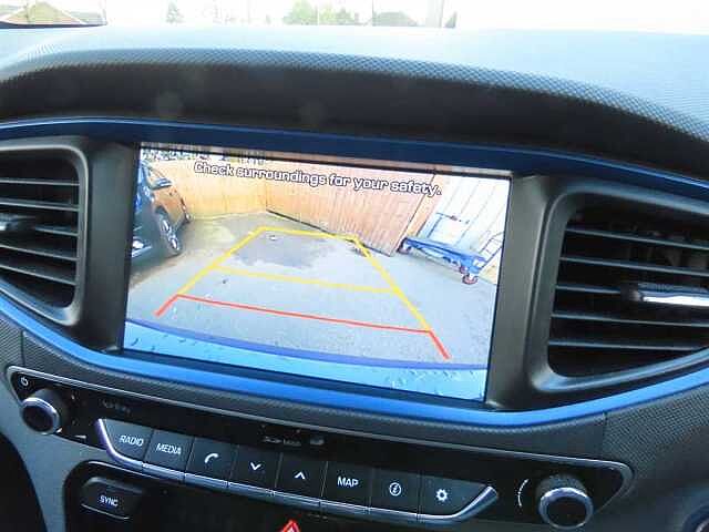 Hyundai Ioniq 1.6 GDi Hybrid Premium SE 5dr DCT