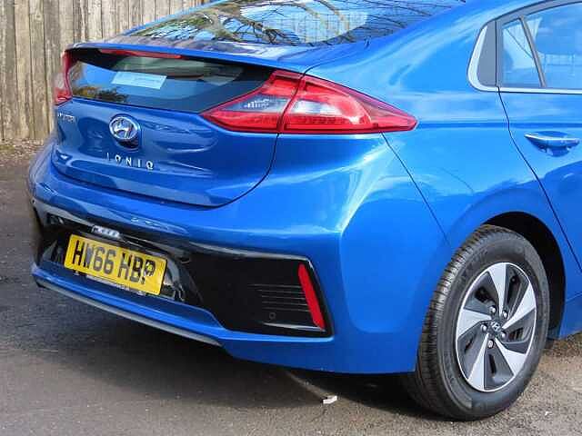 Hyundai Ioniq 1.6 GDi Hybrid Premium SE 5dr DCT