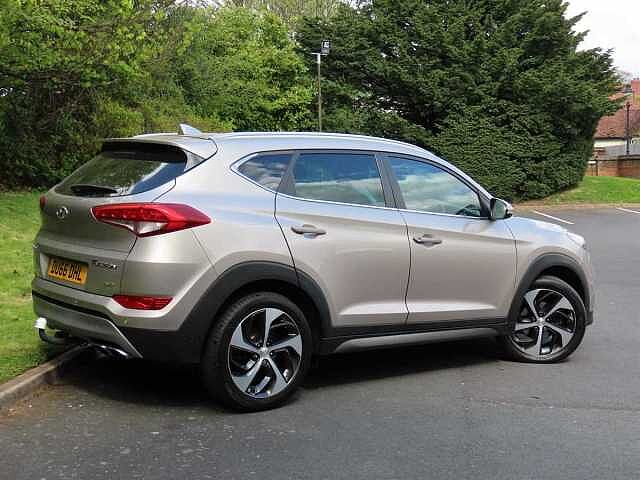 Hyundai Tucson 2.0 CRDi 185 Premium 5dr Auto