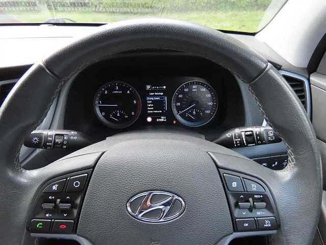 Hyundai Tucson 2.0 CRDi 185 Premium 5dr Auto