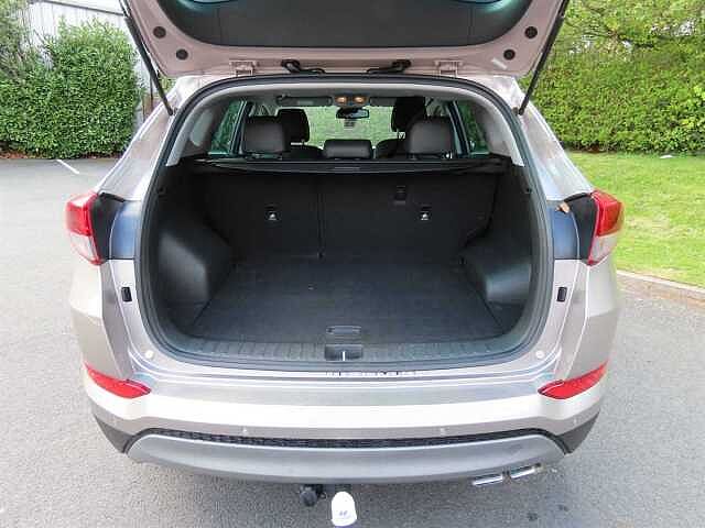 Hyundai Tucson 2.0 CRDi 185 Premium 5dr Auto