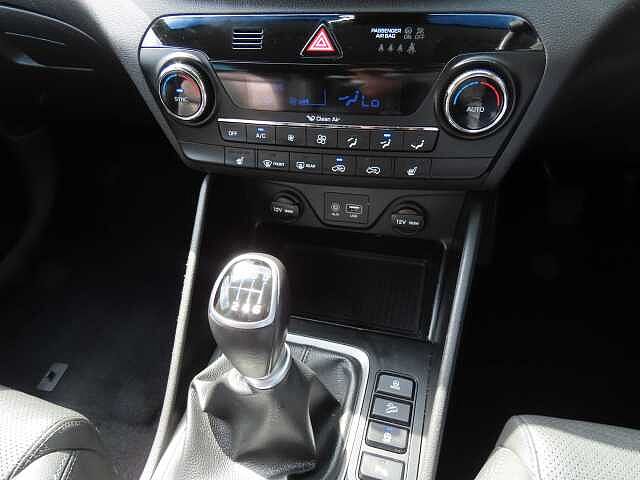 Hyundai Tucson 1.7 CRDi Blue Drive Sport Edition 5dr 2WD