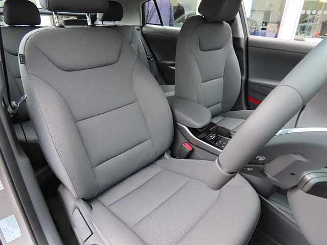 Hyundai Ioniq 100kW Premium 38kWh 5dr Auto