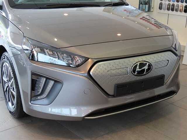 Hyundai Ioniq 100kW Premium 38kWh 5dr Auto