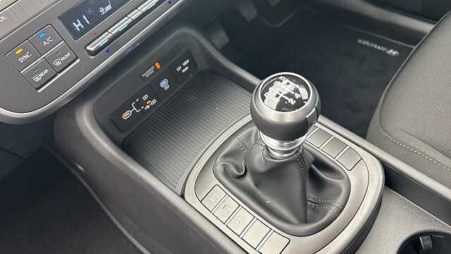 Hyundai KONA 1.0T Advance 5dr Petrol Hatchback Special Solid - Atlas White