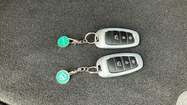 Hyundai TUCSON 1.6 TGDi Hybrid 230 Premium 5dr 2WD Auto Hybrid Estate Grey