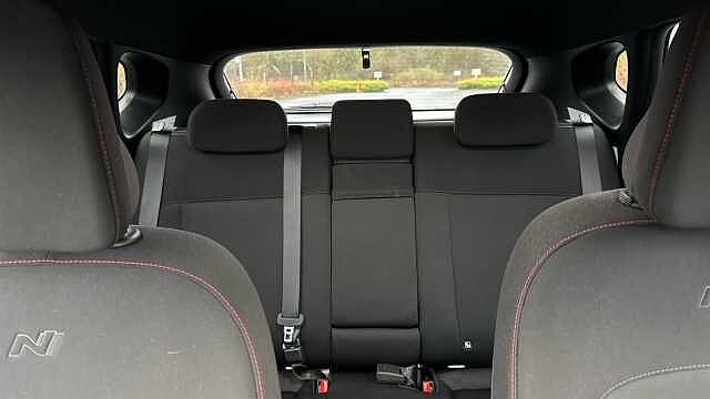 Hyundai KONA 1.6T 138 N Line 5dr DCT Petrol Hatchback Special Solid - Atlas White