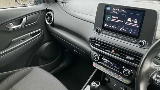 Hyundai KONA 1.6 GDi Hybrid SE Connect 5dr DCT Hybrid Hatchback Black