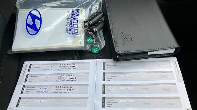 Hyundai KONA 1.6 GDi Hybrid SE Connect 5dr DCT Hybrid Hatchback Black