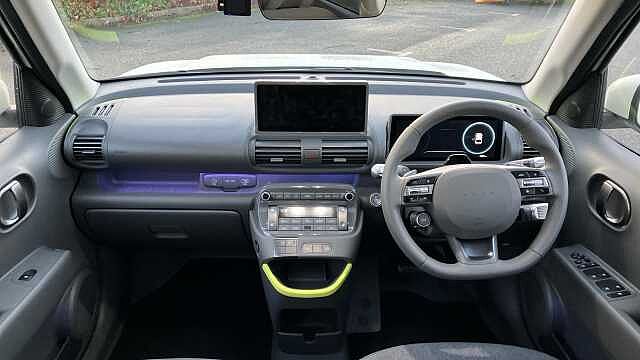 Hyundai INSTER 85kW Cross 49kWh 5dr Auto Electric Hatchback Solid - Natural Ivory