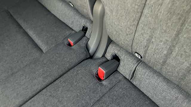 Hyundai INSTER 85kW Cross 49kWh 5dr Auto Electric Hatchback Solid - Natural Ivory