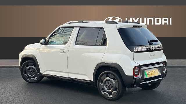 Hyundai INSTER 85kW Cross 49kWh 5dr Auto Electric Hatchback Solid - Natural Ivory