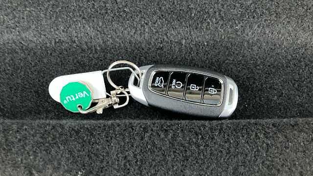 Hyundai INSTER 85kW Cross 49kWh 5dr Auto Electric Hatchback Solid - Natural Ivory