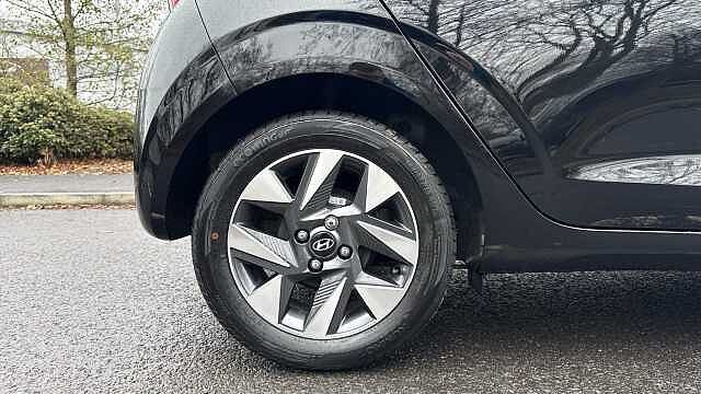 Hyundai I10 1.0 [63] Advance 5dr Auto [Nav] Petrol Hatchback Black