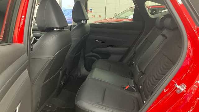 Hyundai TUCSON 1.6T Plug-in Hybrid Premium 5dr 4WD Auto Estate