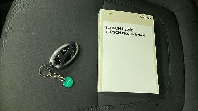Hyundai TUCSON 1.6T Plug-in Hybrid Premium 5dr 4WD Auto Estate