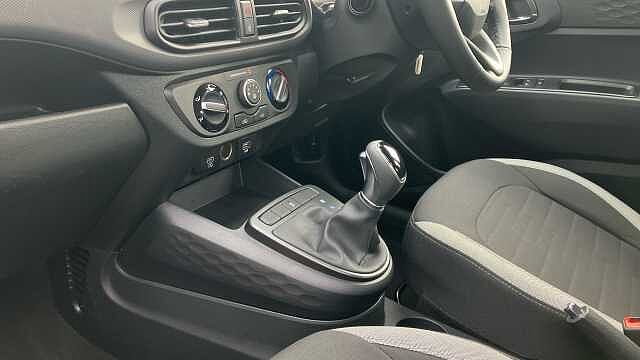 Hyundai i10 1.0 [63] Advance 5dr Auto [Nav] Petrol Hatchback