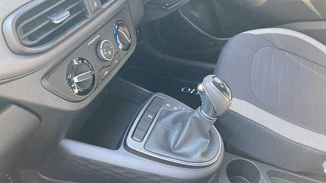 Hyundai I10 1.0 [63] Advance 5dr Auto [Nav] Petrol Hatchback Vibrant Blue - Pearl