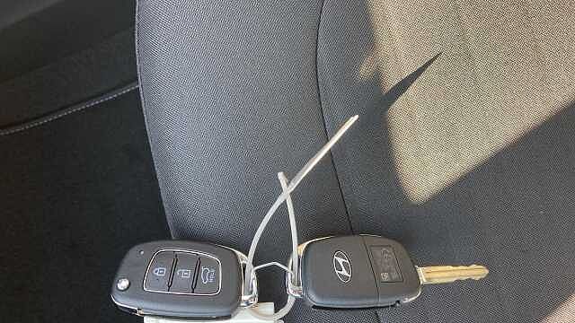 Hyundai I10 1.0 [63] Advance 5dr Auto [Nav] Petrol Hatchback Vibrant Blue - Pearl