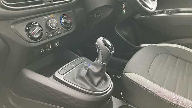 Hyundai i10 1.0 [63] Advance 5dr Auto [Nav] Petrol Hatchback