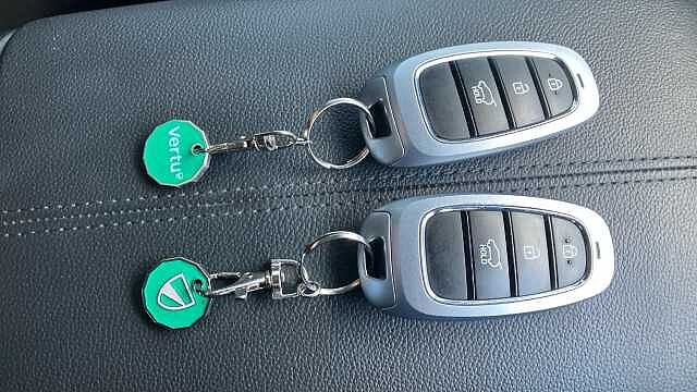 Hyundai TUCSON 1.6 TGDi 48V MHD Premium 5dr 2WD DCT Petrol Estate