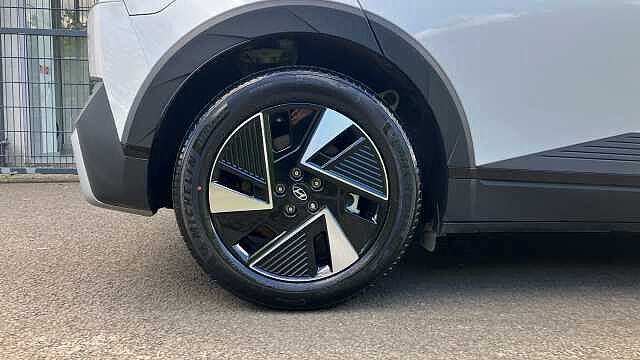 Hyundai IONIQ 5 125kW Advance 63 kWh 5dr Auto Electric Hatchback Special Solid - Atlas White