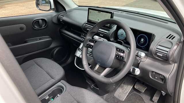 Hyundai INSTER 71kW 01 42kWh 5dr Auto Electric Hatchback