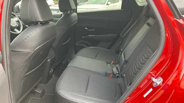 Hyundai TUCSON 1.6T 239 Hybrid Black Line 5dr Auto Hybrid Estate