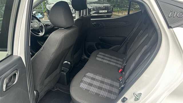 Hyundai i10 1.2 [79] Premium 5dr Auto [Nav] Petrol Hatchback