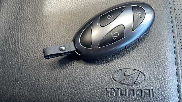 Hyundai SANTA FE 1.6 TGDi Plug-in Hybrid Calligraphy 5dr 4WD Auto Estate
