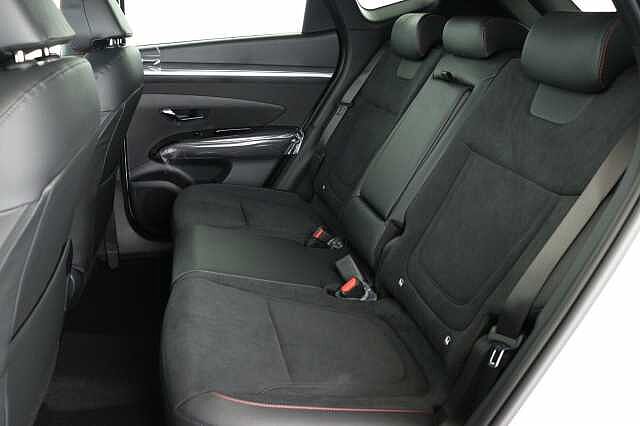 Hyundai TUCSON 1.6 TGDi Plug-in Hybrid N Line 5dr 4WD Auto Estate White