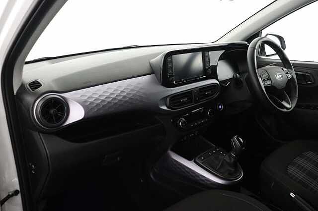 Hyundai i10 1.0 MPi Premium 5dr Auto Hatchback
