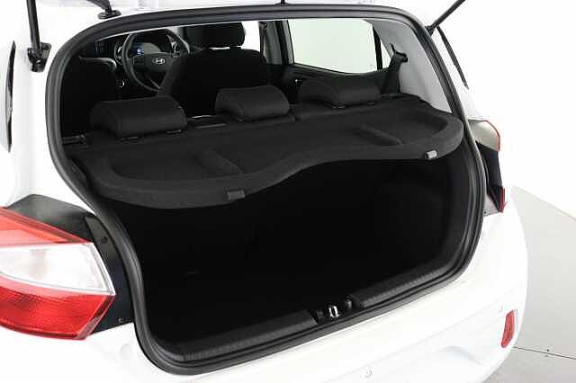 Hyundai i10 1.0 MPi Premium 5dr Auto Hatchback