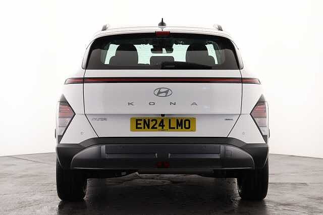 Hyundai KONA 1.6 GDi Hybrid Advance 5dr DCT Hatchback White