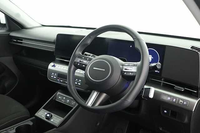 Hyundai KONA 1.6 GDi Hybrid Advance 5dr DCT Hatchback White