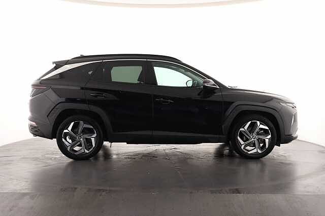 Hyundai TUCSON 1.6 TGDi Hybrid 230 Ultimate 5dr 2WD Auto Estate Black